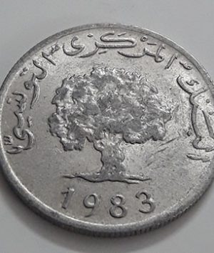 Foreign coin of the rare design of Tunisia in 1983-uxa