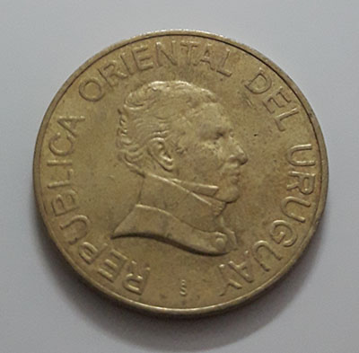 Uruguay Collectible Foreign Coin Unit 2 2007-bvv