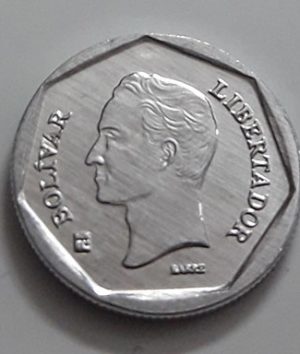 Collectible foreign coins, beautiful design of Venezuela, 2002-aoq