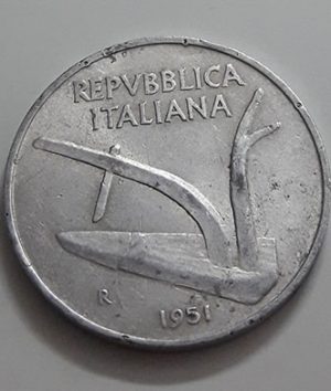 Collectible foreign coins of Italy in 1951-dao
