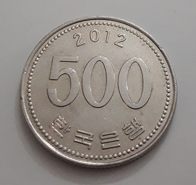 Collectible foreign coins of beautiful design of South Korea in 2012-qwa