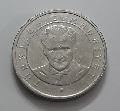 Collectible foreign coin of Turkey, unit 250, 2002-lle