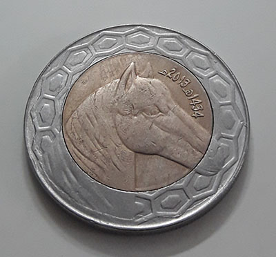 Algerian double collectible foreign collectible coin in 2013-nnf