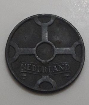 A very rare foreign collectible coin from the Netherlands in 1942-llp