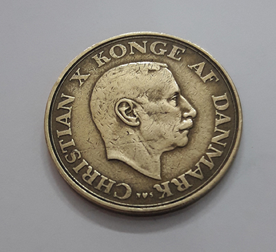 Collectible Danish Type Coin 1946 deeeeeee