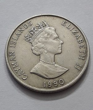 1990 Crowned Queen Cayman collectible coin BRSSR