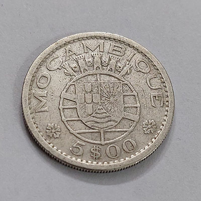 Rare collectible silver coin of Mozambique, a Portuguese colony BSER