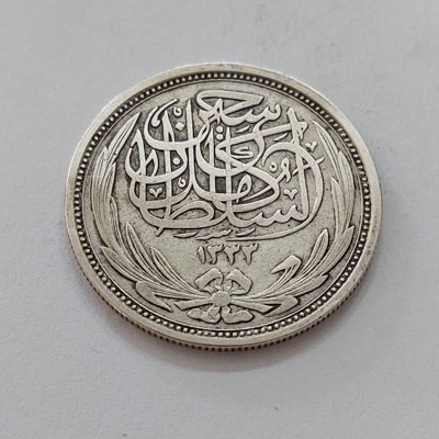 Very rare silver coin special to Egypt Hossein Kamel unit 10 valuable diameter 33 mm bsq