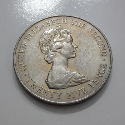 A very rare commemorative Guernsey large size collectible coine3
