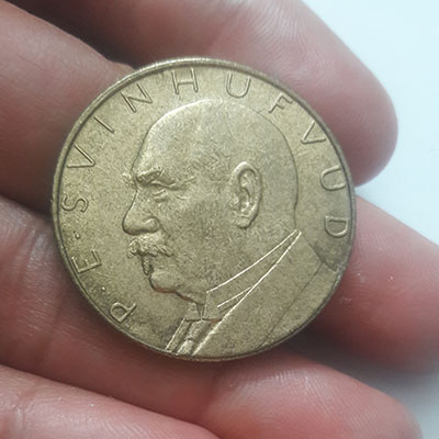 Finnish commemorative coin commemorating the third president of Finland, diameter 33 mm, weight 14.5 grams, year 1962 ryy