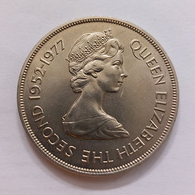 38mm koleksoni coin commemorating the jersey of young Queen Elizabeth in 1977 yy5