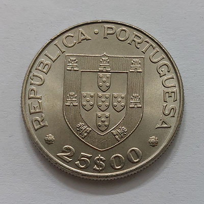 Bank quality commemorative coin of Portugal rrr