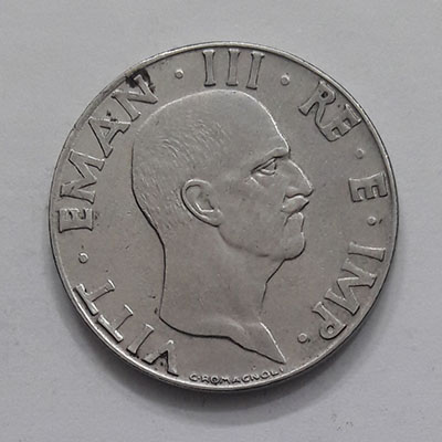Foreign collectible coin of Italy, image of Emmanuel, with excellent quality, special price y66