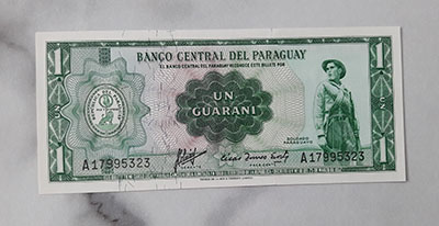 Beautiful banknotes of Paraguay, bank quality t5